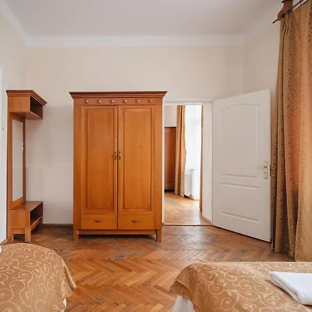 Jasny Palac Bed & Breakfast Zakopane